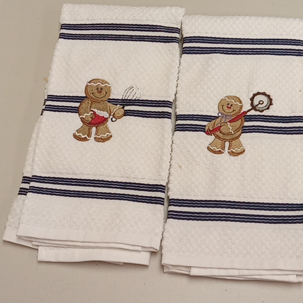 Nwot handcrafted embroidered dish towels